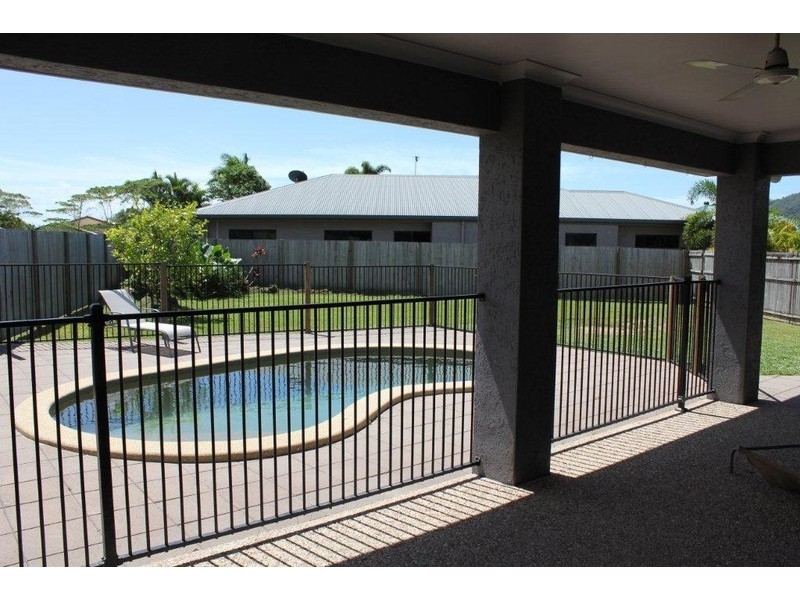 16 Satinash Street, Mossman QLD 4873