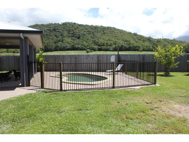 16 Satinash Street, Mossman QLD 4873