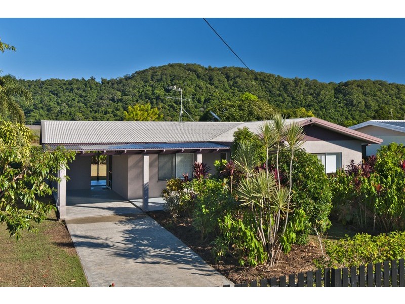 10 Snapper Island Drive, Wonga QLD 4873