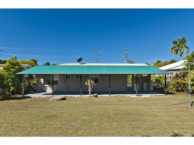 10 Snapper Island Drive, Wonga QLD 4873