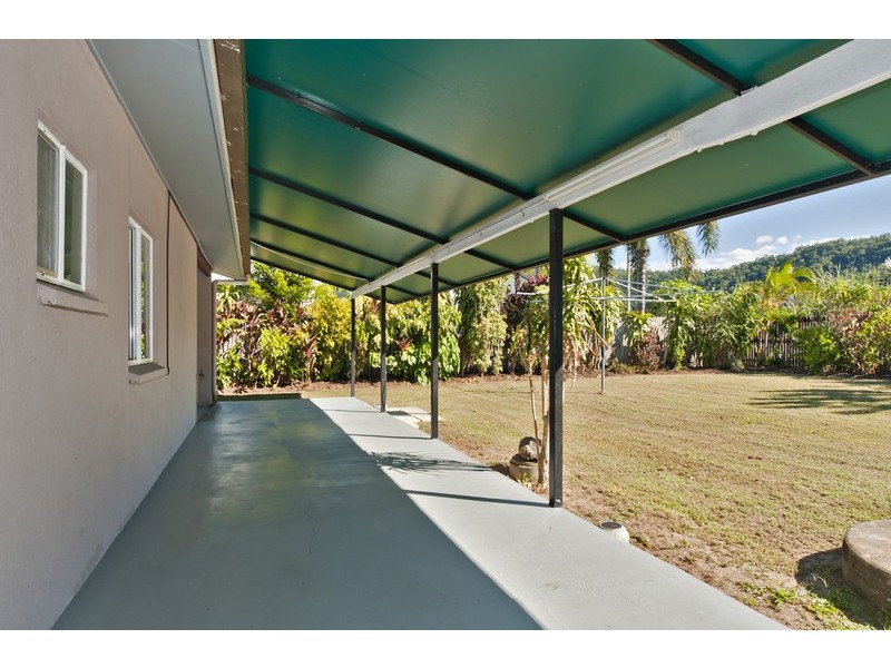 10 Snapper Island Drive, Wonga QLD 4873