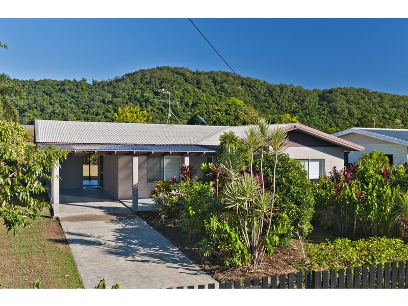 10 Snapper Island Drive, Wonga QLD 4873