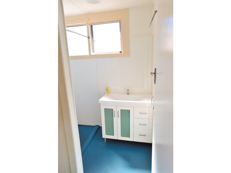 100 Marine Pde, Newell QLD 4873