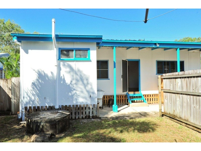 100 Marine Pde, Newell QLD 4873