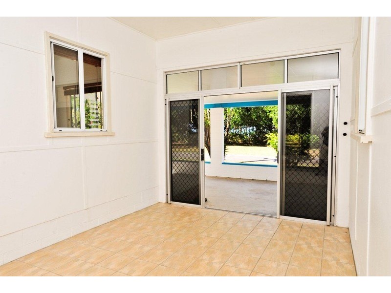 100 Marine Pde, Newell QLD 4873