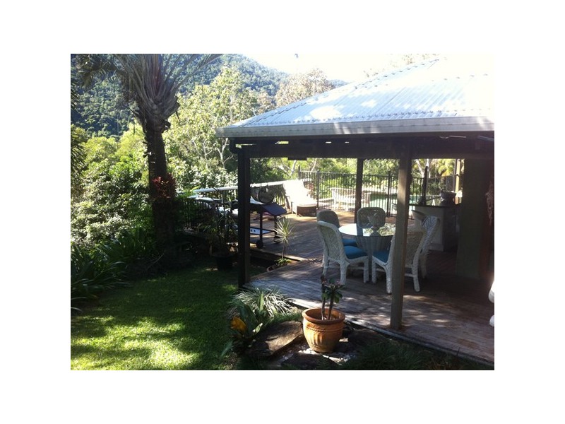 108 Spring Creek Rd, Mowbray QLD 4877