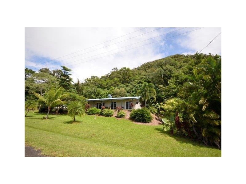 15 De Meio Drive, Wonga QLD 4873