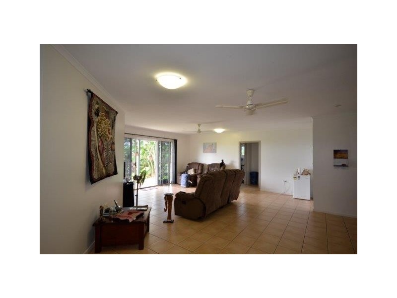 15 De Meio Drive, Wonga QLD 4873