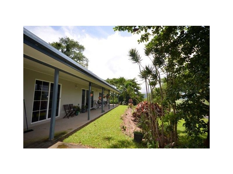 15 De Meio Drive, Wonga QLD 4873