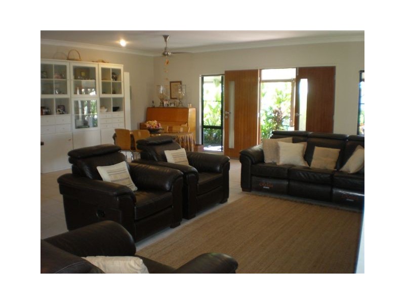 17 Shearwater Street, Port Douglas QLD 4877