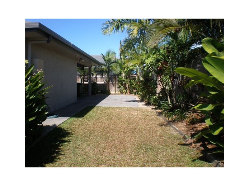 17 Shearwater Street, Port Douglas QLD 4877