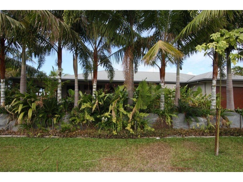 17 Shearwater Street, Port Douglas QLD 4877