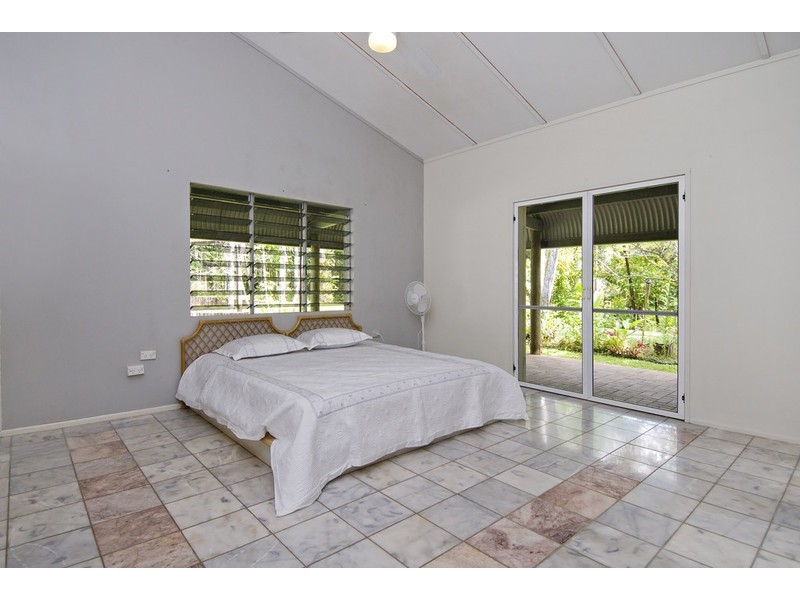 146 Wattle Close, Cow Bay QLD 4873