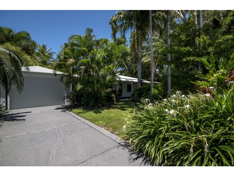 8 Limpet Ave, Port Douglas QLD 4877