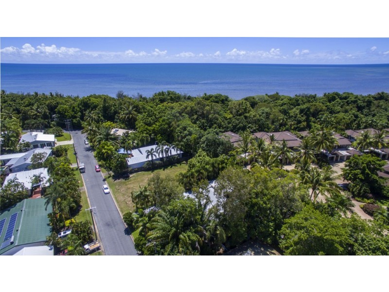 8 Limpet Ave, Port Douglas QLD 4877