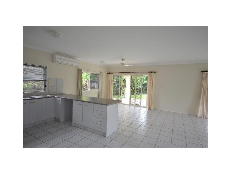 9 Forest Glen Drive, Mossman QLD 4873