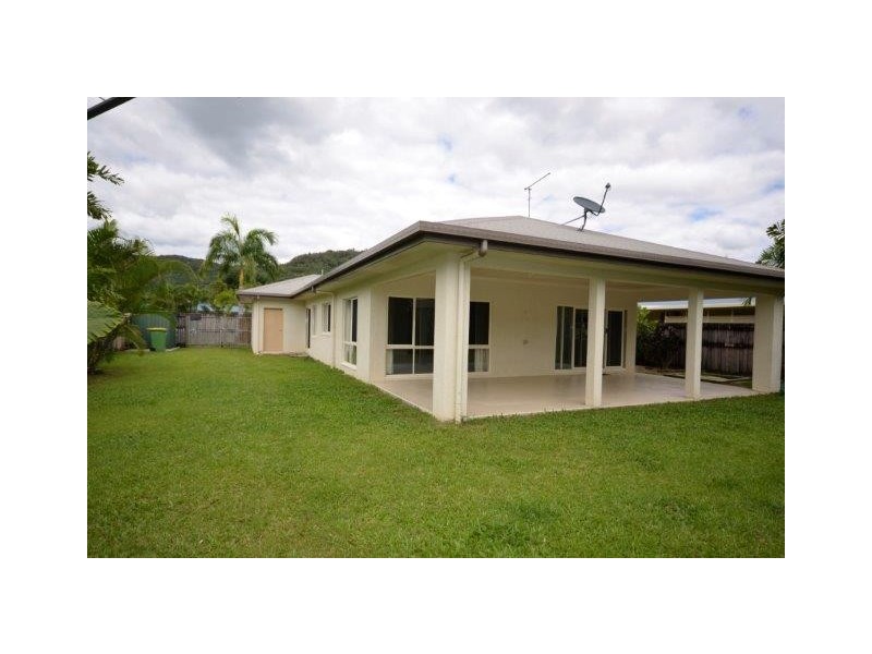 9 Forest Glen Drive, Mossman QLD 4873