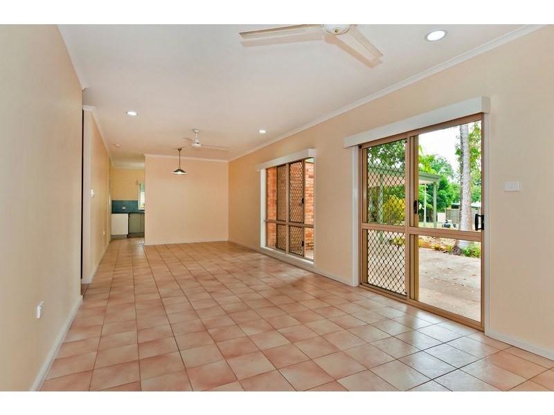 9 Toll Gate Rd, Oak Beach QLD 4877