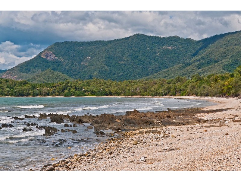 9 Toll Gate Rd, Oak Beach QLD 4877