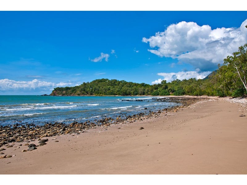 9 Toll Gate Rd, Oak Beach QLD 4877