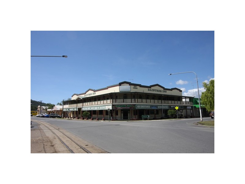 2 Front Street (com), Mossman QLD 4873