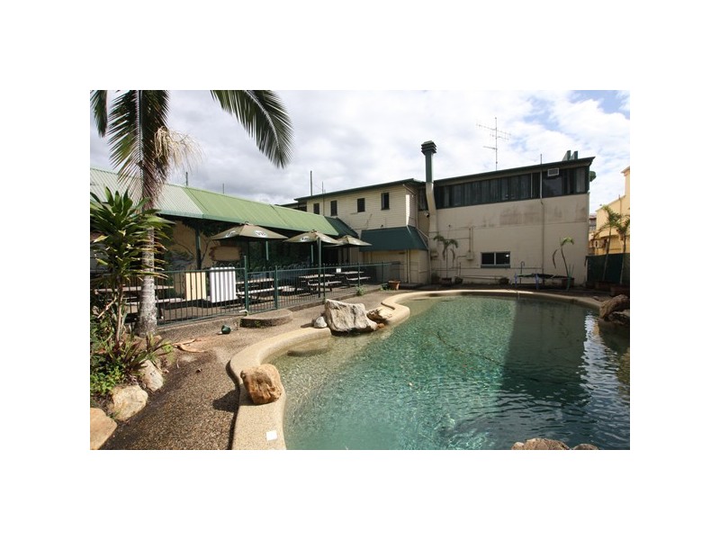 2 Front Street (com), Mossman QLD 4873