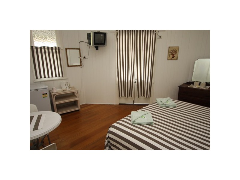 2 Front Street (com), Mossman QLD 4873