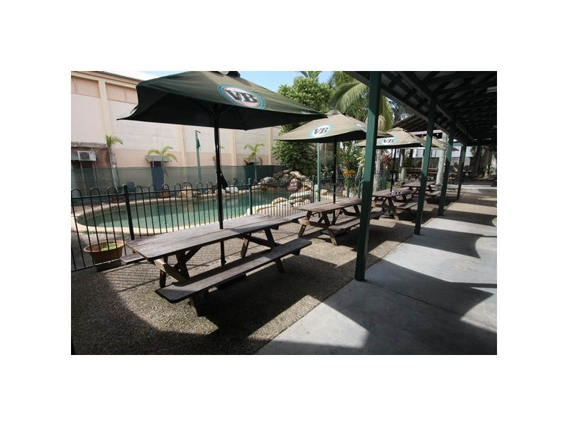 2 Front Street, Mossman QLD 4873