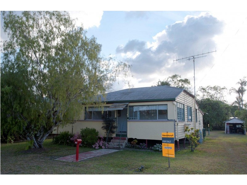 18 Mossman Street, Mossman QLD 4873