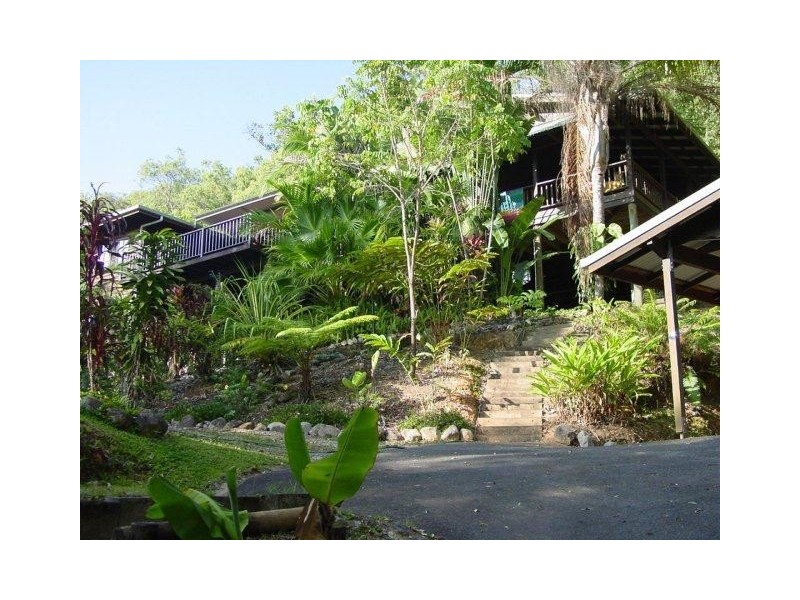 20 Coral Sea Drive, Mossman QLD 4873