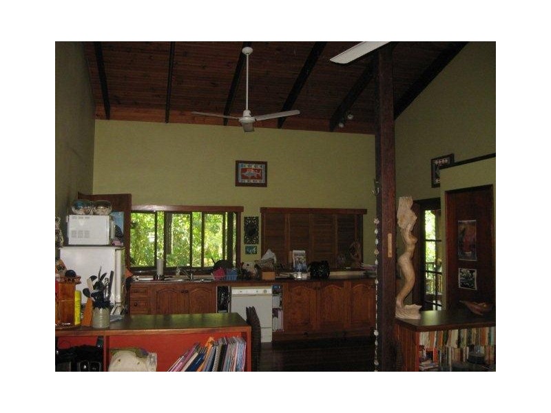 20 Coral Sea Drive, Mossman QLD 4873