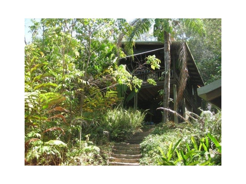 20 Coral Sea Drive, Mossman QLD 4873