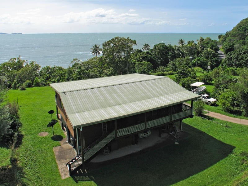 1305 Mossman Daintree Road, Rocky Point QLD 4873