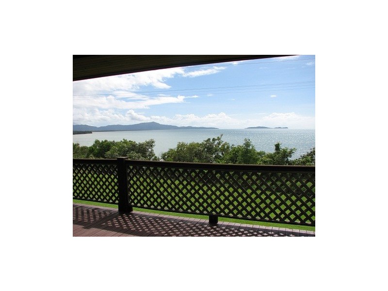 1305 Mossman Daintree Road, Rocky Point QLD 4873