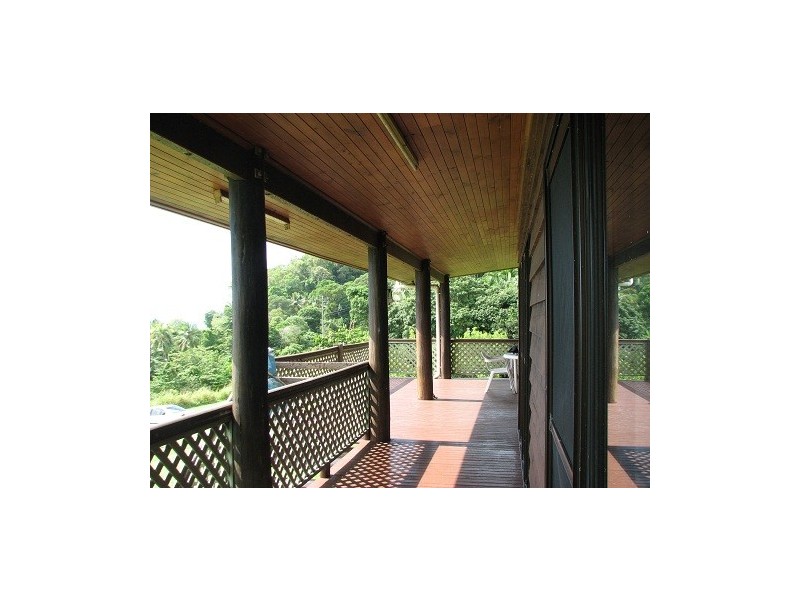 1305 Mossman Daintree Road, Rocky Point QLD 4873
