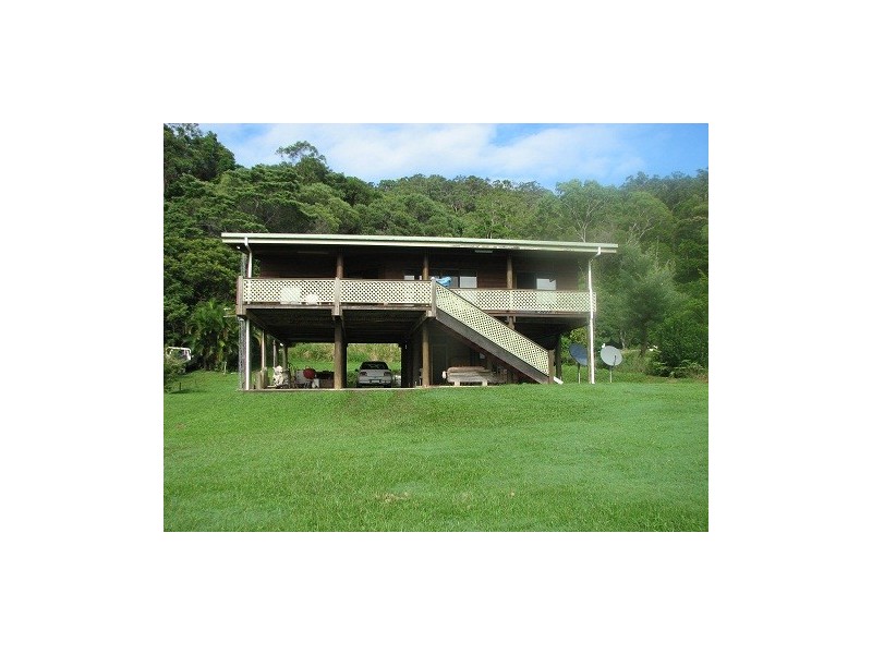 1305 Mossman Daintree Road, Rocky Point QLD 4873