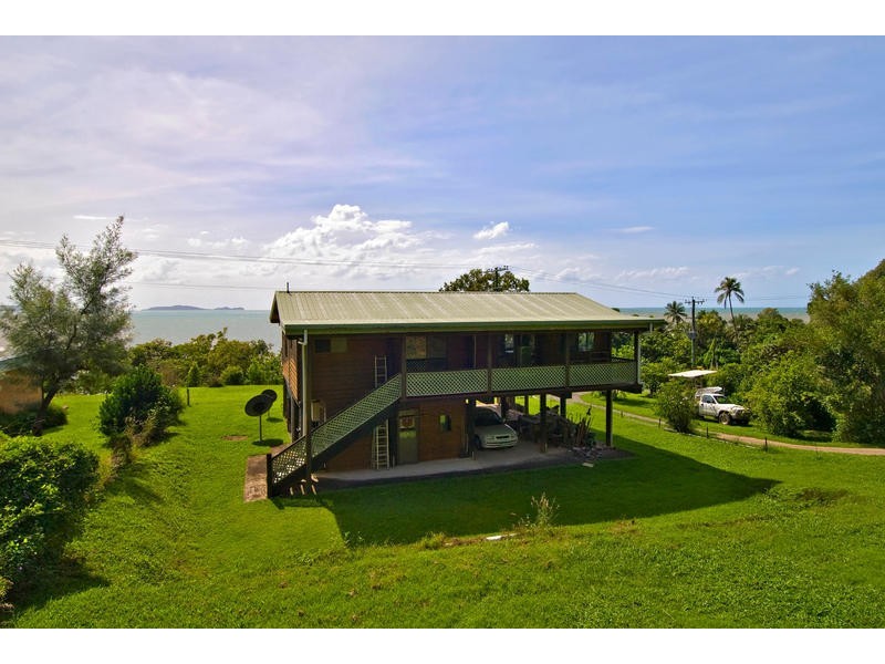 1305 Mossman Daintree Road, Rocky Point QLD 4873