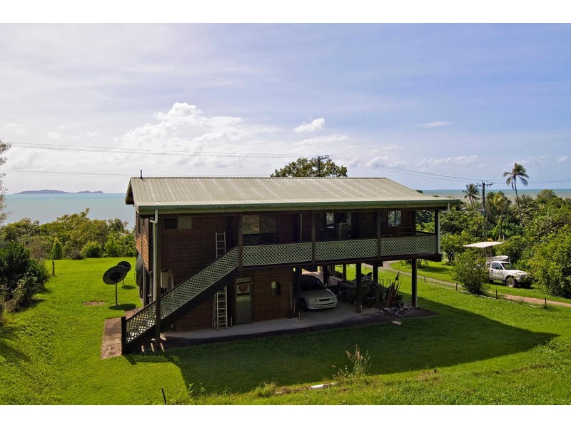 1305 Mossman Daintree Road, Rocky Point QLD 4873
