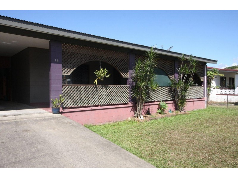 25 Mossman Street, Mossman QLD 4873