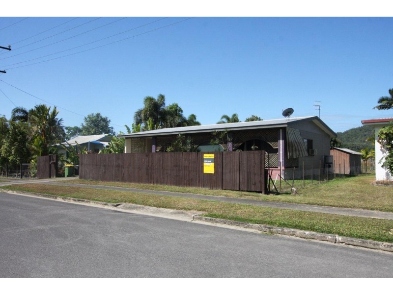25 Mossman Street, Mossman QLD 4873