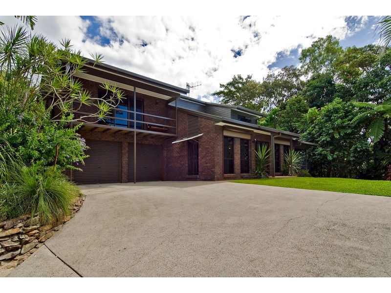 9 Coral Sea Drive, Mossman QLD 4873