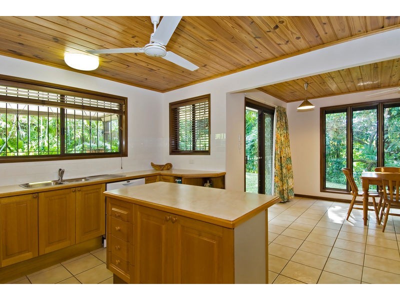 9 Coral Sea Drive, Mossman QLD 4873