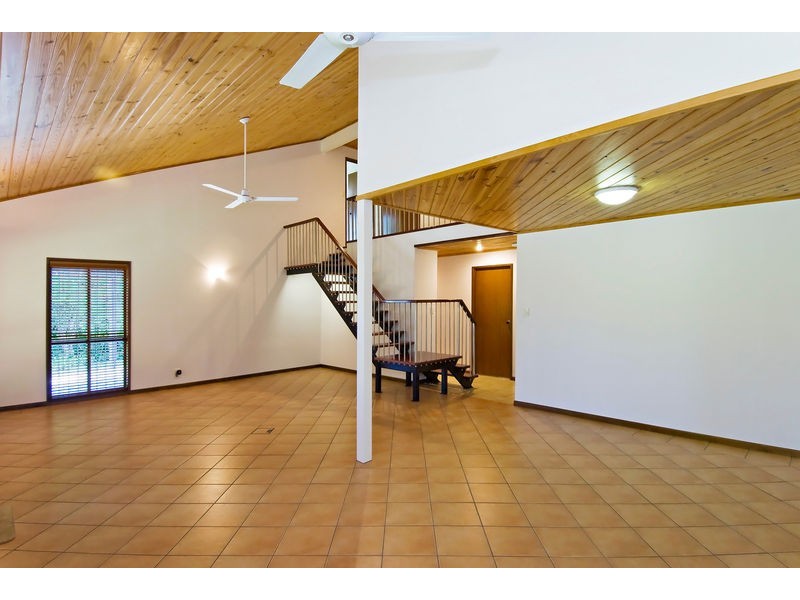 9 Coral Sea Drive, Mossman QLD 4873