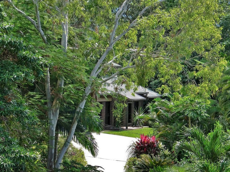 9 Coral Sea Drive, Mossman QLD 4873