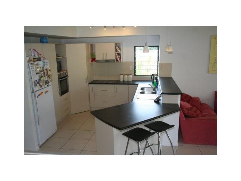 24 Ocean Ave, Cooya Beach QLD 4873