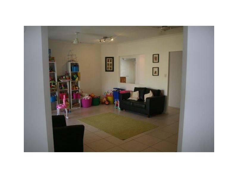 24 Ocean Ave, Cooya Beach QLD 4873