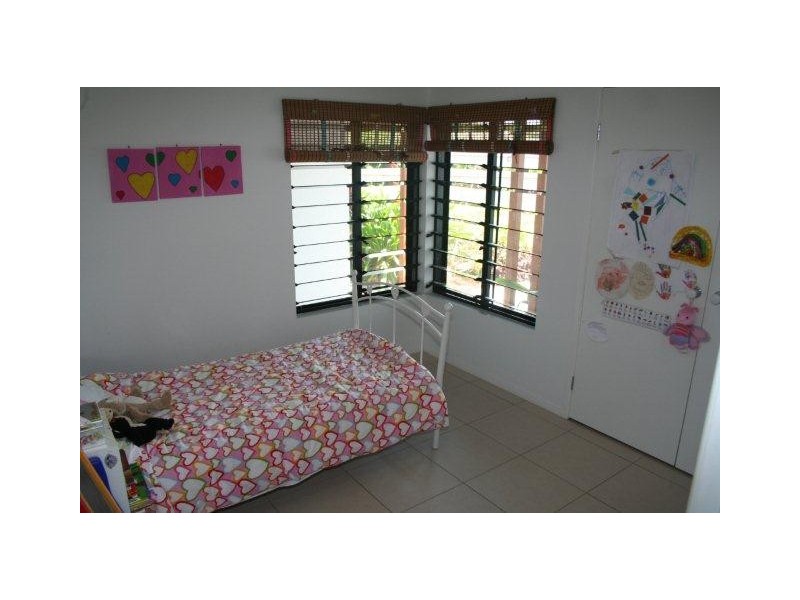 24 Ocean Ave, Cooya Beach QLD 4873