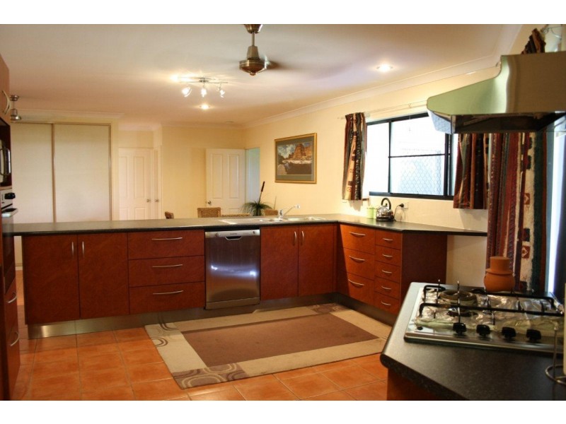 5 Coulthard Close, Newell QLD 4873