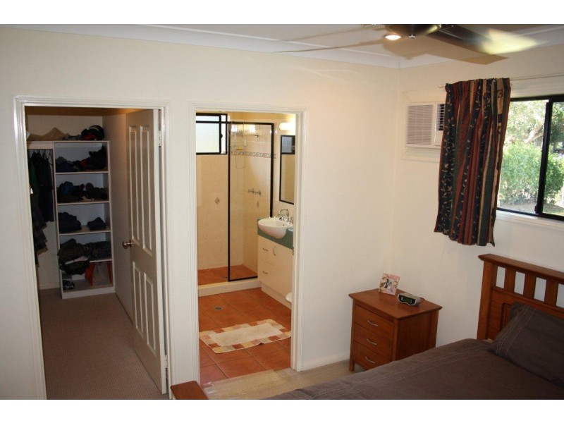 5 Coulthard Close, Newell QLD 4873