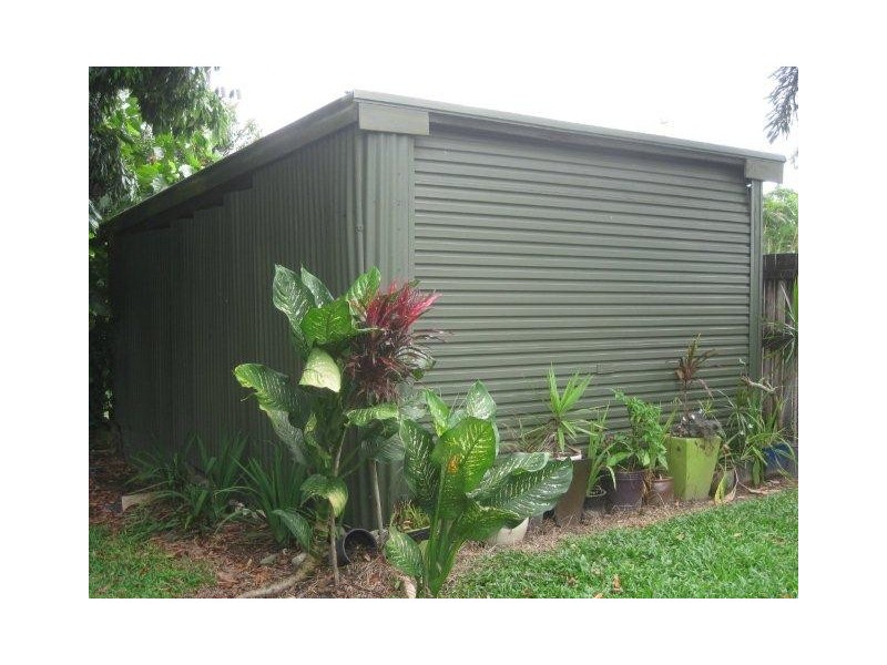 28 Mossman Street, Mossman QLD 4873